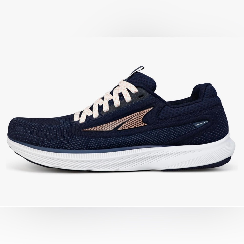 Altra Escalante 3 Women Road Running Shoes in Navy Coral